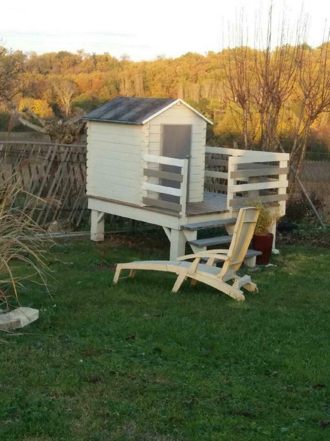 Gite Les Deux Meules Sainte-Colombe  Exteriör bild